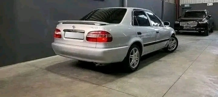 2000 Toyota corolla RSI