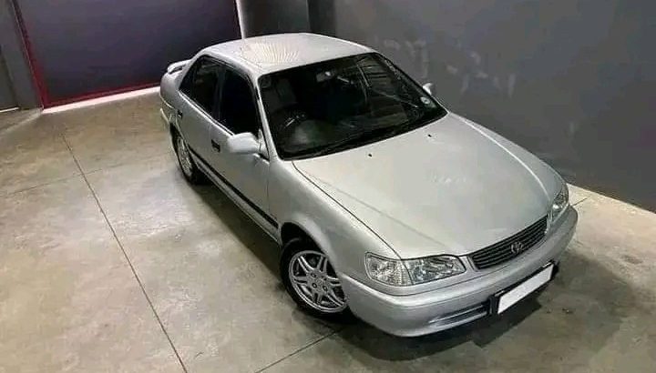 2000 Toyota corolla RSI