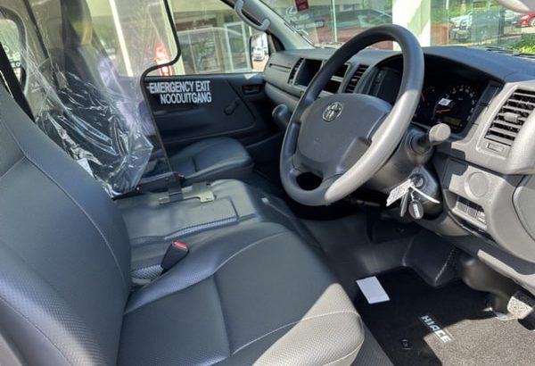 2019 TOYOTA QUANTUM 2.5D-4D SESFIKILE