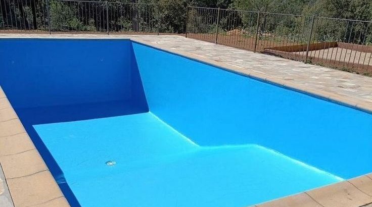 Swimming pool construction