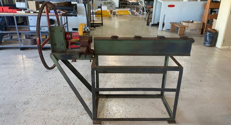 Manual Twisting Machine, Metal