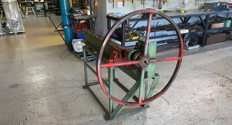 Manual Twisting Machine, Metal