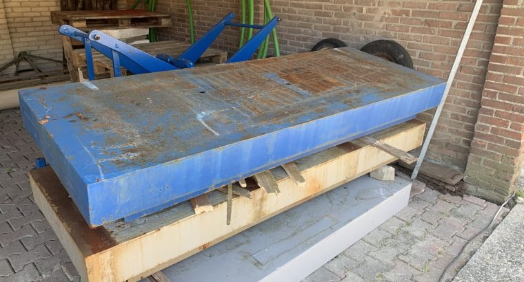 Scissor Lift Table, BLUE, 2500x900mm
