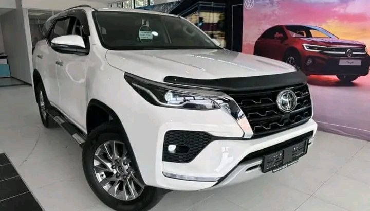 2021 TOYOTA FORTUNE 2.8GD-6 VX