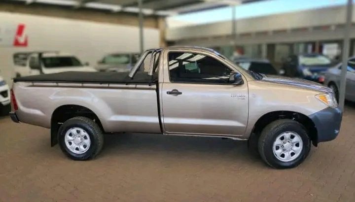 2009 TOYOTA HILUX 2.5 D4D