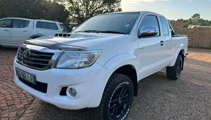 2014 Toyota Hilux 3.0 D-4D 4×4 Xcab.