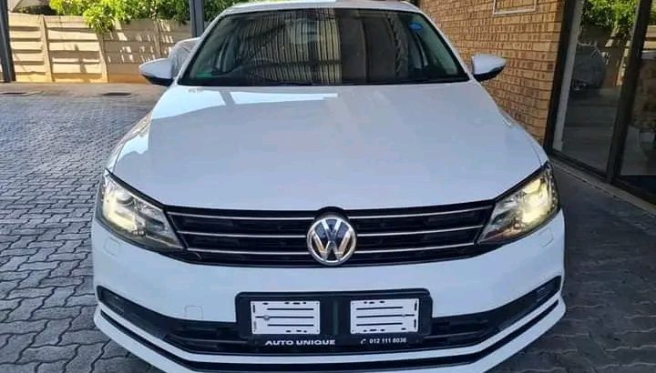2015 VOLKSWAGEN JETTA 1.6 TDi COMFORTLINE DSG
