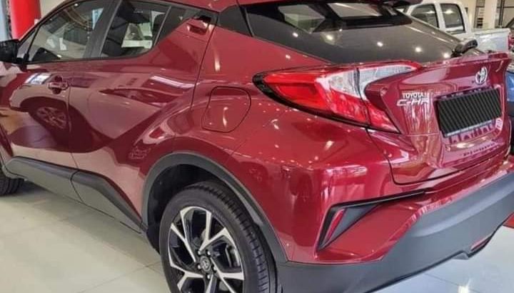 2019 TOYOTA C-HR 1.2T 1PLUS
