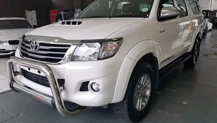 2015 TOYOTA HILUX 3.0D4D 4X4 LEGEND 45