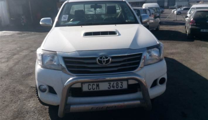 2015 TOYOTA HILUX 3.0 D-4D LEGEND 45