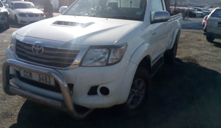 2015 TOYOTA HILUX 3.0 D-4D LEGEND 45