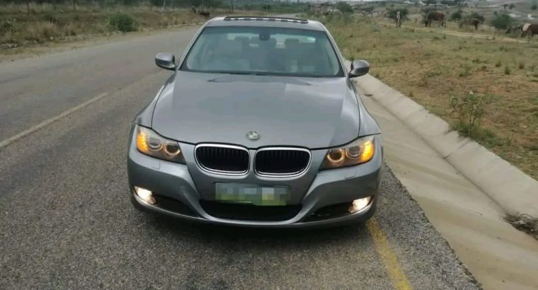 2010 BMW 320i E90 manual