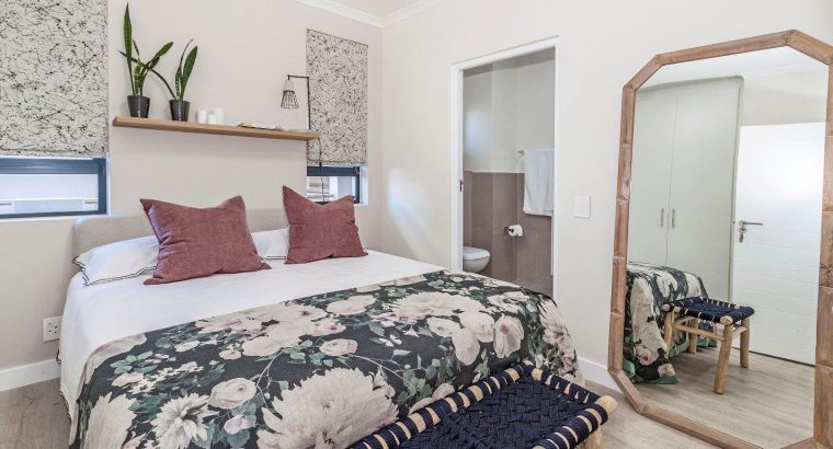 Two Bedroom Apartment/Flat To Let In Somerset West