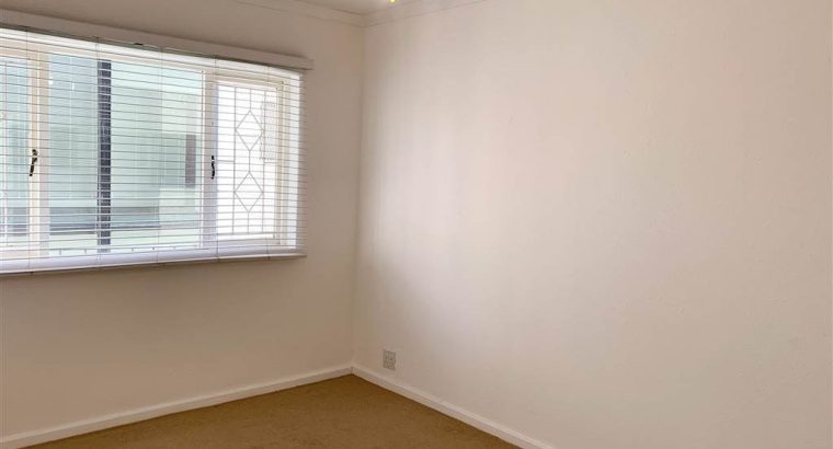 1 Bed Apartment To Rent In Sea Point