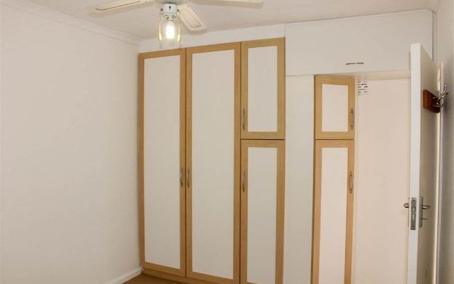 1 Bedroom Apartment To Rent In Sea Point