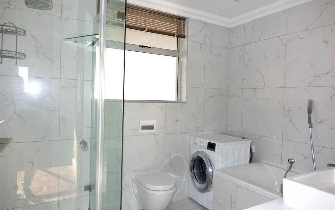 2 Bed 1 bath Apartment in Sea Point