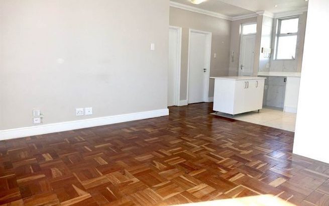 2 Bed 1 bath Apartment in Sea Point