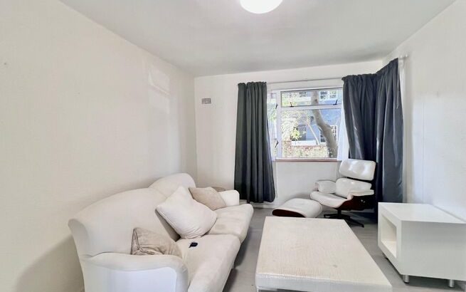 2 Bedroom apartment to rent in Rondebosch, Cape Town