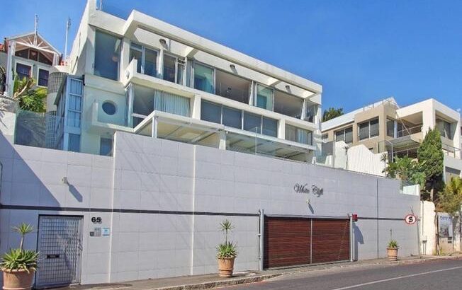 3 Bedroom penthouse to rent in Clifton, Cape Town