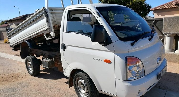 2021 Hyundai H100 2.6D Dropside with tipper option