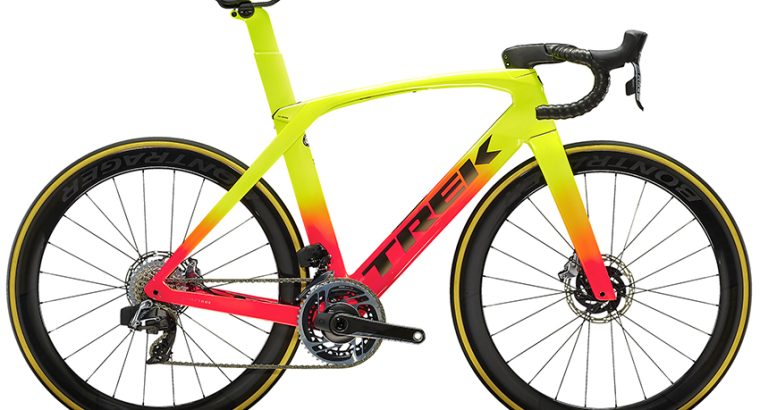 2023 Trek Madone SLR 9 eTap Gen 6 Road Bike (M3BIKESHOP)