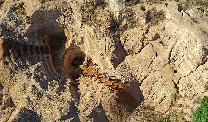 Gold mine construction