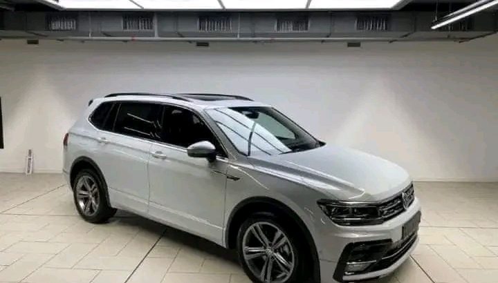 2019 Volkswagen Tiguan 4 Motion Highline R-Line