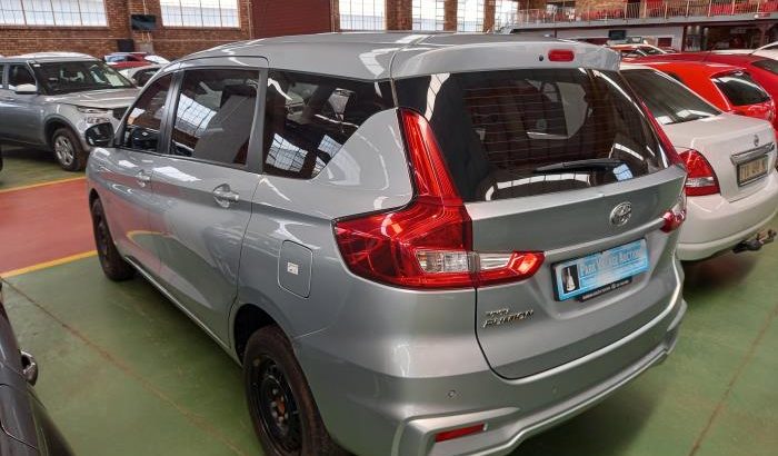 Toyota Rumion 1.5 TX AT
