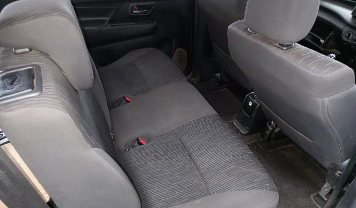 Toyota Rumion 1.5 TX AT