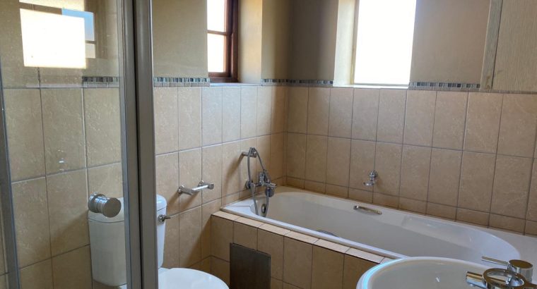 2 Bedroon town house in Waterval East