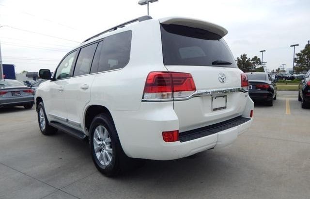 2016 TOYOTA LAND CRUISER LIMITED