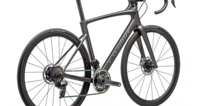 2024 Specialized S-Works Roubaix SL8 Road Bike (GUN2BIKESHOP)