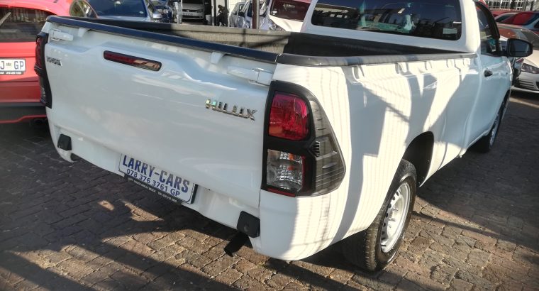 Toyota Hilux 2.0 Vuti Single Cab 2023