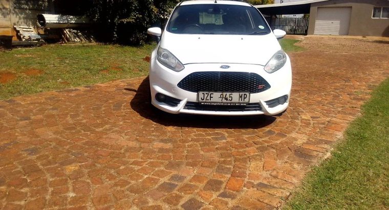 2016 FORD FIESTA 1.6 ST ECOBOOST MANUAL