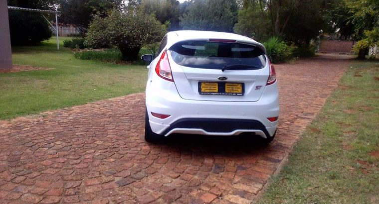 2016 FORD FIESTA 1.6 ST ECOBOOST MANUAL