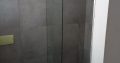 Frameless shower