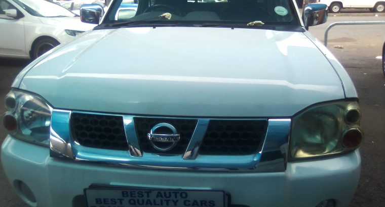 Pre-owned 2016 Nissan NP-300 2.4 Engine Capacity 4×4 Double Cab
