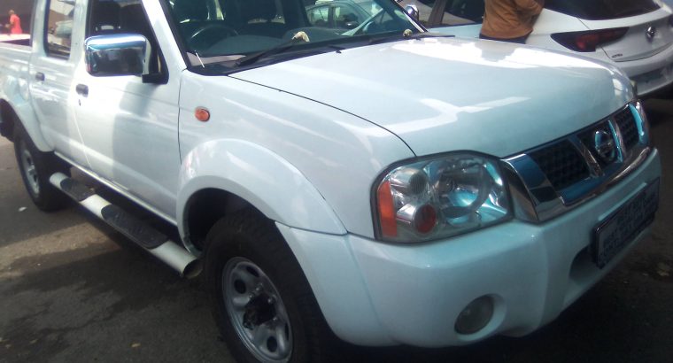 Pre-owned 2016 Nissan NP-300 2.4 Engine Capacity 4×4 Double Cab