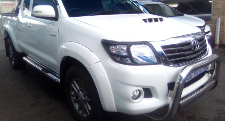 Pre-owned 2014 Toyota Hilux 3.0 Engine Capacity D4D Extra Cab wit