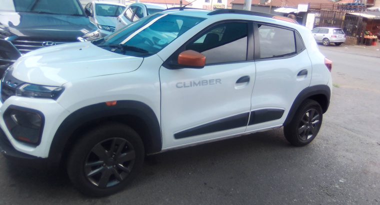 Pre-owned 2021 Renault Kwid Climber 1.0 Engine Capacity with Auto