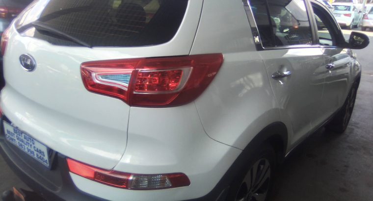 Pre-owned 2011 Kia Sportage 2.0 Engine Capacity 4×4 with Automat