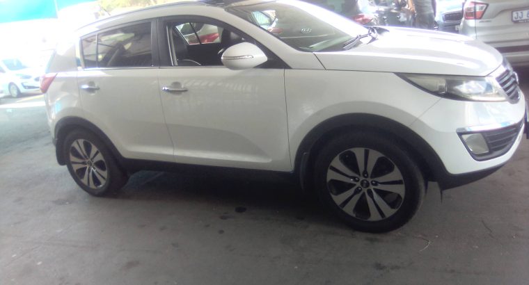 Pre-owned 2011 Kia Sportage 2.0 Engine Capacity 4×4 with Automat
