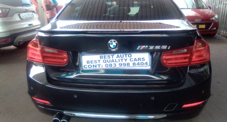 Pre-owned 2012 BMW F-30 328i with Automatic Transmission Electr