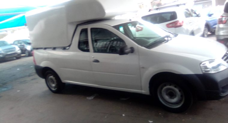 Pre-owned 2021 Nissan Np-200 1.6 Engine Capacity Canopy with Manu