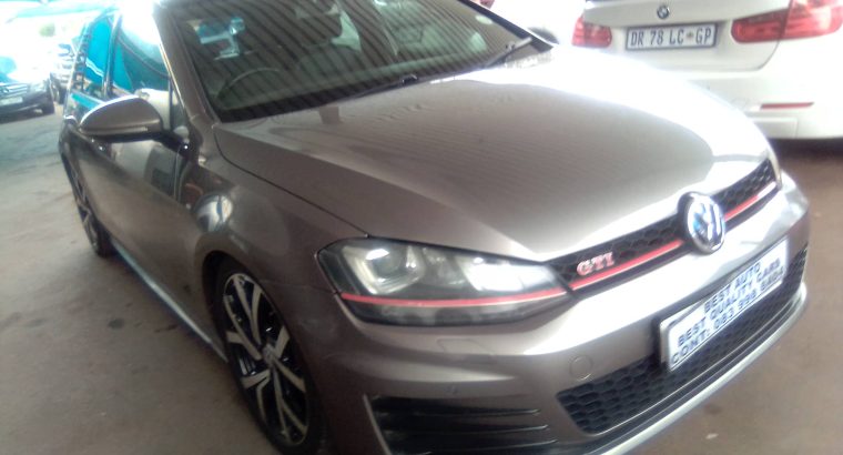Pre-owned 2015 VW Golf 7 2.0 Engine Capacity with Automatic Ele
