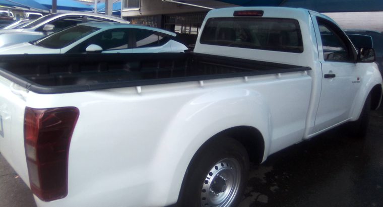 Pre-owned 2018 Isuzu KB-250 2.5 Engine Capacity Single Cab with M