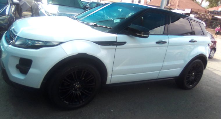 Pre-owned 2012 Range Rover 2.0 Engine Capacity SD4 Diesel with A
