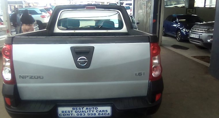 Pre-owned 2014 Nissan Np-200 1.6 Engine Capacity with Manuel Tran