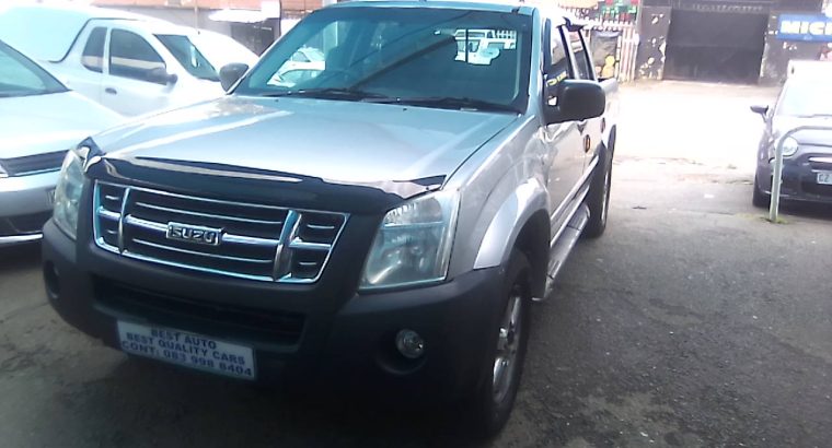Pre-owned 2010 Isuzu KB-250 2.5 Engine Capacity Double Cab with M