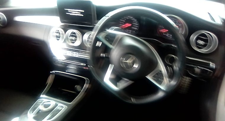 Pre-owned 2018 Mercedes Benz C-200 with Automatic Transmission,